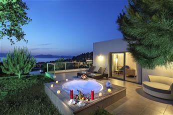 Pine Bay Holiday Resort 5*