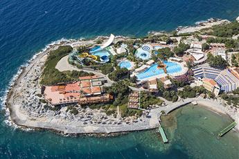 Pine Bay Holiday Resort 5*