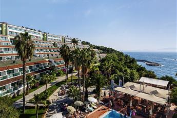 Pine Bay Holiday Resort 5*