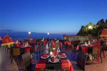 Pine Bay Holiday Resort 5*