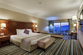 Pine Bay Holiday Resort 5*