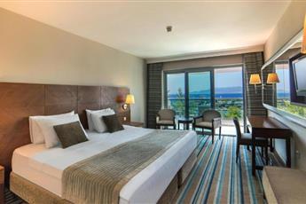 Pine Bay Holiday Resort