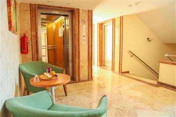 Pine House Hotel