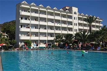 Pineta Club Hotel 4*