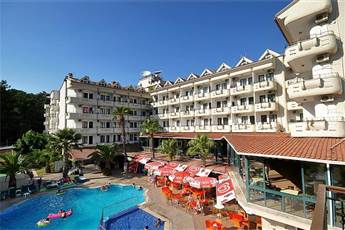 Pineta Club Hotel 4*