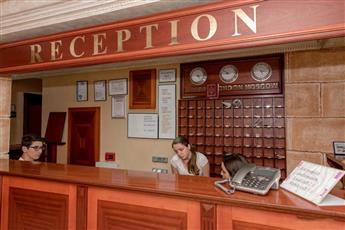 Pink Palace Hotel & Resort 3*