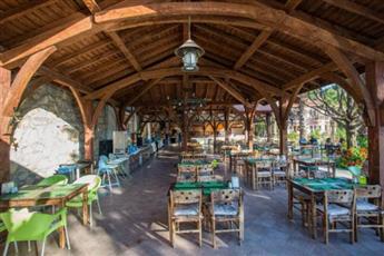 Pink Palace Hotel & Resort 3*