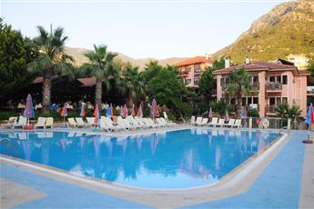 Pink Palace Hotel & Resort 3*