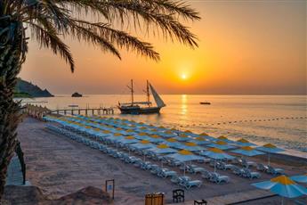 Pirate's Beach Club 5*