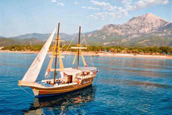 Pirate's Beach Club 5*