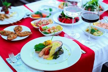 Pirate's Beach Club 5*