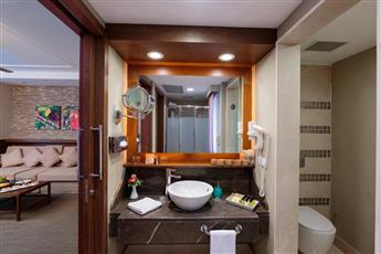 Pirate's Beach Club 5*