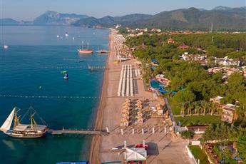 Pirate's Beach Club 5*