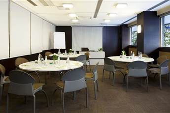 Point Hotel Taksim 4*