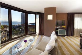 Point Hotel Taksim 4*