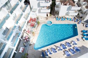 Ponz Hotel