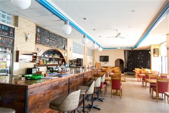 Ponz Hotel