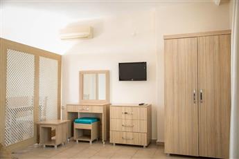 Ponz Hotel