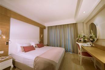 Port Nature Luxury Resort Hotel & Spa 5*