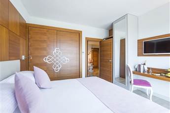 Port Nature Luxury Resort Hotel & Spa 5*