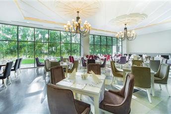 Port Nature Luxury Resort Hotel & Spa