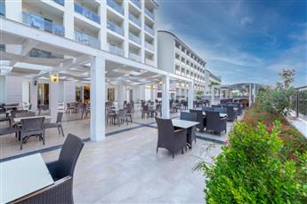 Port River Hotel & Spa