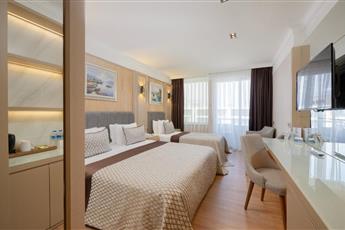Porto Bello Hotel Resort & Spa