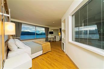 Poseidon Hotel - Adults Only 16+