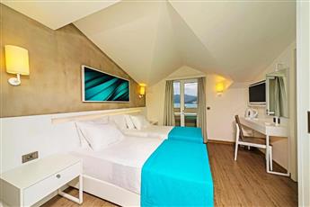 Poseidon Hotel - Adults Only 16+