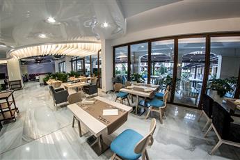 Premier Fort Beach 4*