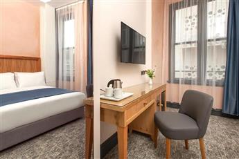 Premist Hotels Taksim 3*