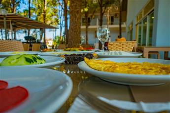 Prenses Sealine Beach Hotel