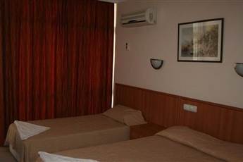 Prima Hotel 3*