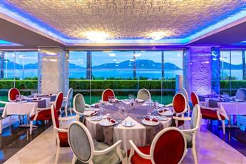 Prime Beach Hotel 5*