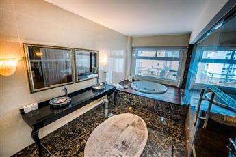 Prime Beach Hotel 5*