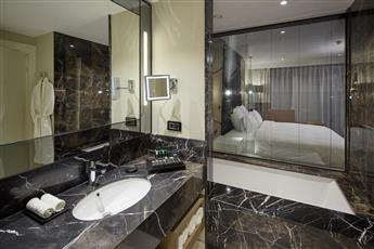 Pullman Istanbul Hotel & Convention Center 5*