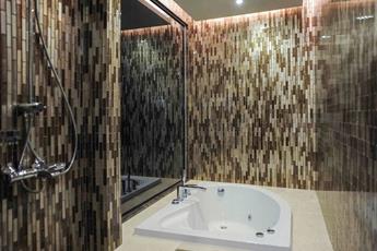 Pullman Istanbul Hotel & Convention Center 5*