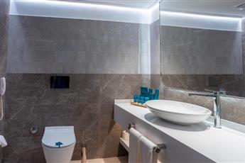 Qlusive Hotel 5* Adults Only 12+