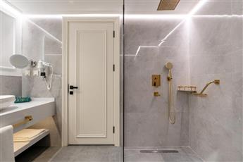 Qlusive Hotel - Adults Only 12+