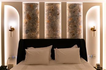 Qlusive Hotel - Adults Only 12+