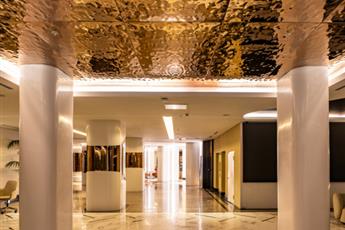 Qlusive Hotel - Adults Only 12+