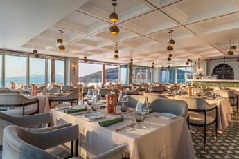 Qlusive Hotel - Adults Only 12+