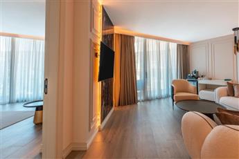 Qlusive Hotel - Adults Only 12+