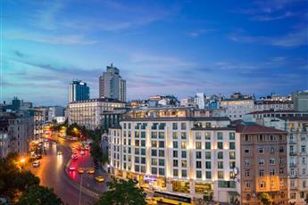 Radisson Blu Hotel Istanbul Pera 5*