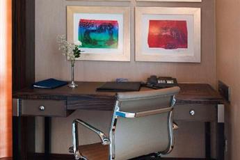 Radisson Blu Hotel Istanbul Pera 5*