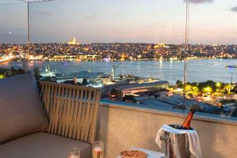 Radisson Blu Hotel Istanbul Pera 5*