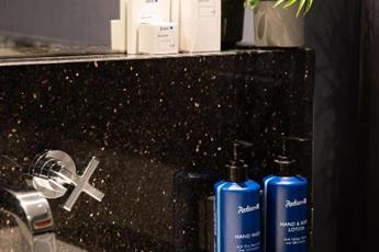 Radisson Blu Hotel Istanbul Pera 5*