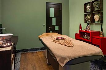 Radisson Blu Hotel Istanbul Pera 5*