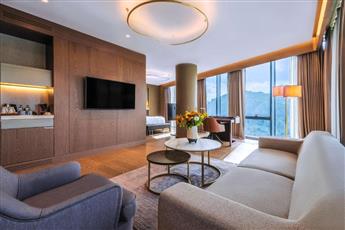 Radisson Collection Hotel, Vadistanbul 5*