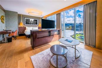 Radisson Collection Hotel, Vadistanbul 5*